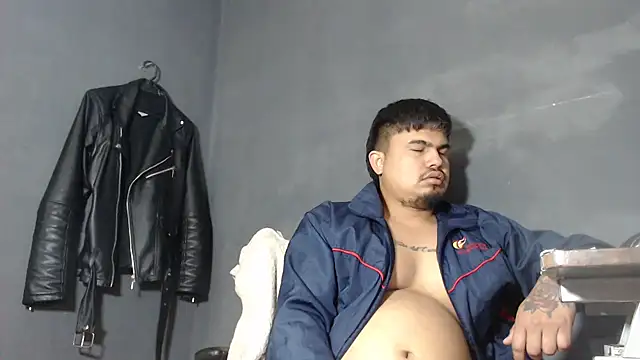 Snapshot of DickMasterfindom chatting on 21, 3, 2025 DickMasterfindom online show from 21, 3, 2025