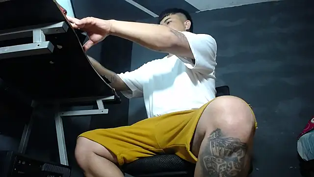 Snapshot of DickMasterfindom chatting on 28, 9, 2025 DickMasterfindom online show from 28, 9, 2025