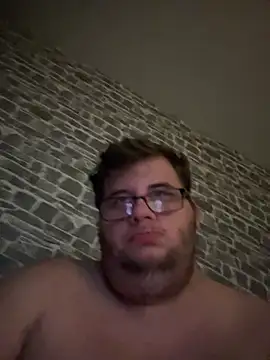 Snapshot of chubbyboy2023 chatting on 24, 2, 2025 chubbyboy2023 online show from 24, 2, 2025