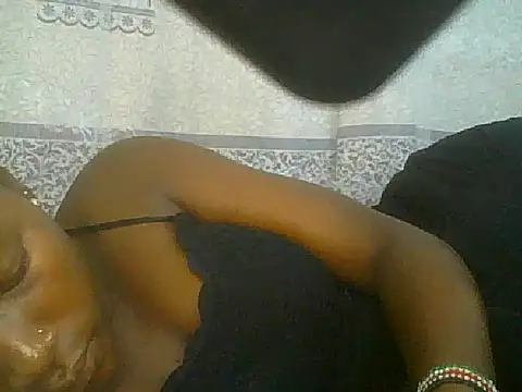 Snapshot of pretty_nanah chatting on 6, 10, 2025 pretty nanah online show from 6, 10, 2025