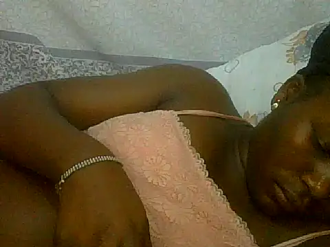 Snapshot of pretty_nanah chatting on 10, 10, 2025 pretty nanah online show from 10, 10, 2025