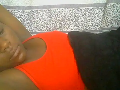 Snapshot of pretty_nanah chatting on 14, 10, 2025 pretty nanah online show from 14, 10, 2025