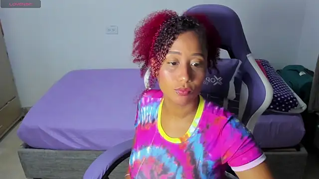 Snapshot of zandra_kiman chatting on 24, 4, 2026 zandra kiman online show from 24, 4, 2026