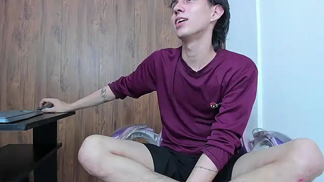 Snapshot of JeanRam18 chatting on 8, 10, 2025 JeanRam18 online show from 8, 10, 2025