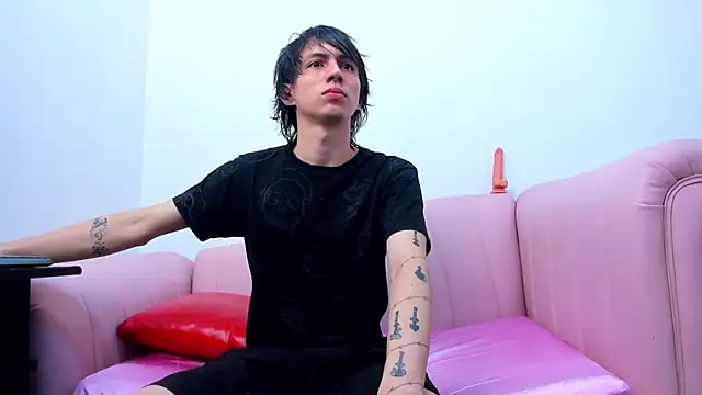 JeanRam18 online show from 2, 12, 2025