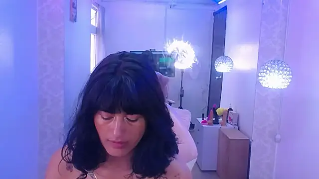 candy lux  online show from 13, 1, 2025