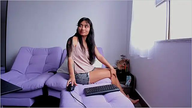 Lauren A online show from 12, 9, 2025