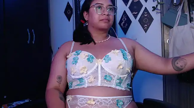 mollyshake1 online show from 5, 12, 2024