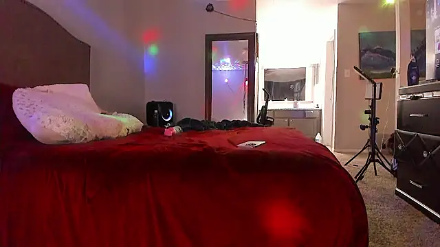 yiauana online show from 4, 2, 2026