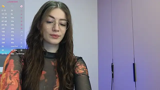 Snapshot of Ester_Hill chatting on 20, 10, 2025 Ester Hill online show from 20, 10, 2025