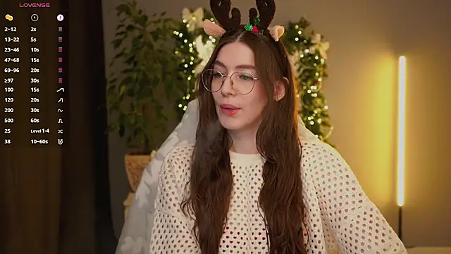 Snapshot of Ester_Hill chatting on 22, 12, 2025 Ester Hill online show from 22, 12, 2025