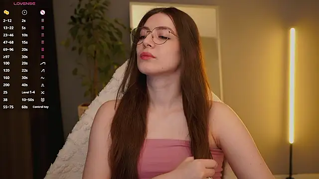 Snapshot of Ester_Hill chatting on 19, 2, 2026 Ester Hill online show from 19, 2, 2026