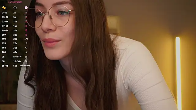 Ester Hill online show from 6, 4, 2026