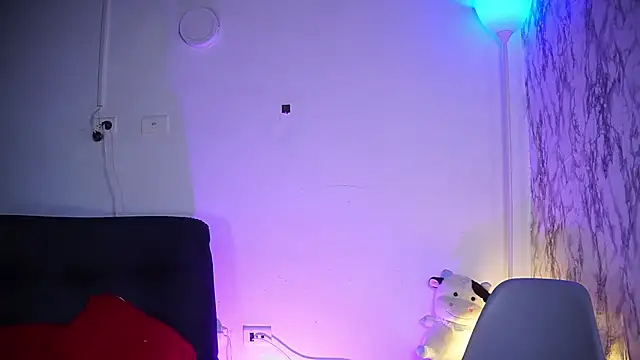 chloe blue online show from 2, 12, 2025