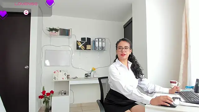 Snapshot of susana_monroy chatting on 24, 4, 2026 susana monroy online show from 24, 4, 2026