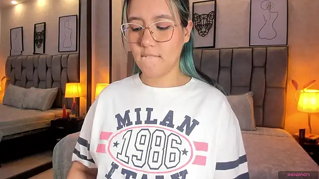 sweet--emily online show from 21, 12, 2024