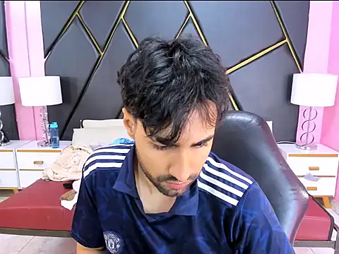 MilanZaire online show from 29, 10, 2025