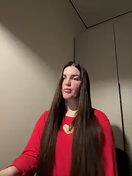 Karolina llove online show from 5, 12, 2025