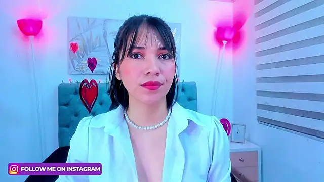 lina bedoya  online show from 12, 2, 2025