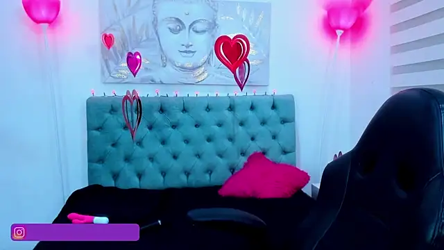 lina bedoya  online show from 12, 2, 2025