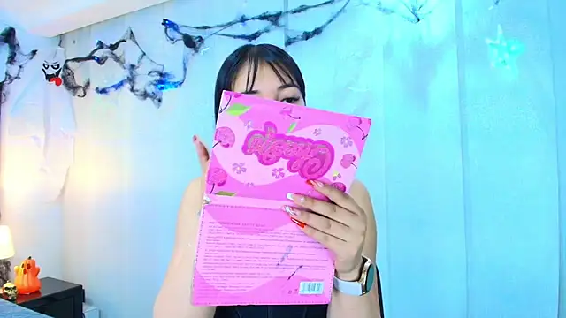 lina bedoya  online show from 25, 10, 2025