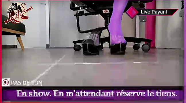 Snapshot of MissSweetYumi chatting on 21, 3, 2025 MissSweetYumi online show from 21, 3, 2025