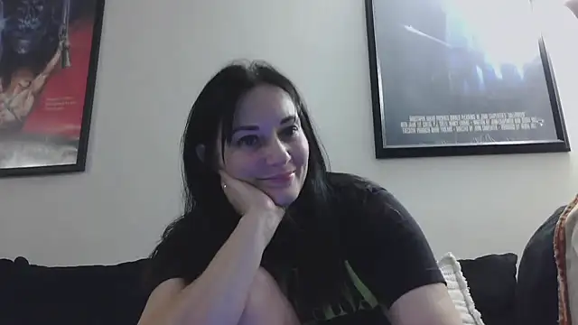 Snapshot of CrystalLakeXO chatting on 17, 9, 2025 CrystalLakeXO online show from 17, 9, 2025