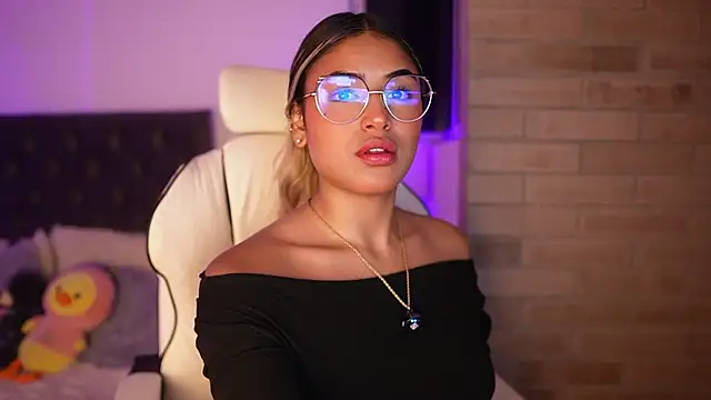 SaraParisi online show from 20, 3, 2025