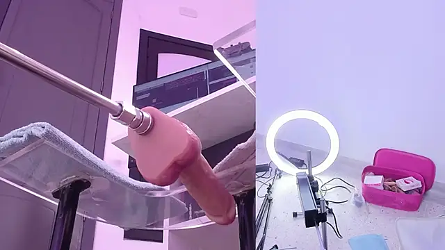 Snapshot of Ahytanna chatting on 4, 11, 2025 Ahytanna online show from 4, 11, 2025