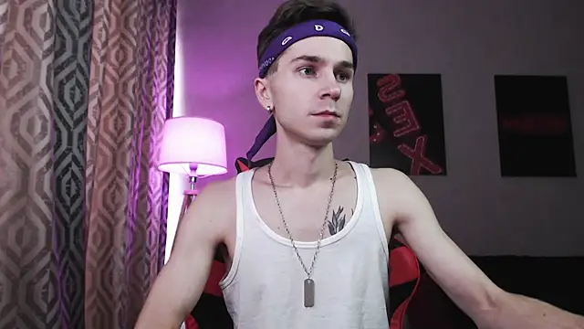 Snapshot of Joseph__Quinn chatting on 25, 10, 2025 Joseph Quinn online show from 25, 10, 2025