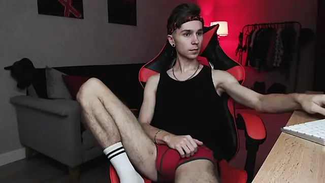 Snapshot of Joseph__Quinn chatting on 15, 11, 2025 Joseph Quinn online show from 15, 11, 2025