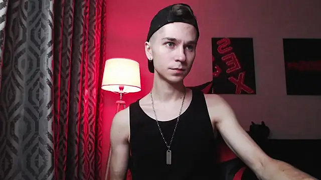 Snapshot of Joseph__Quinn chatting on 30, 11, 2025 Joseph Quinn online show from 30, 11, 2025