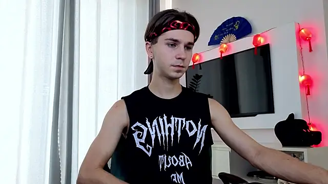 Snapshot of Joseph__Quinn chatting on 10, 4, 2026 Joseph Quinn online show from 10, 4, 2026