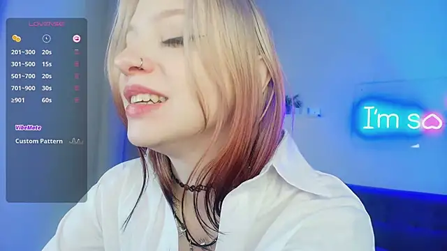 Snapshot of arielabradberry chatting on 9, 2, 2026 arielabradberry online show from 9, 2, 2026