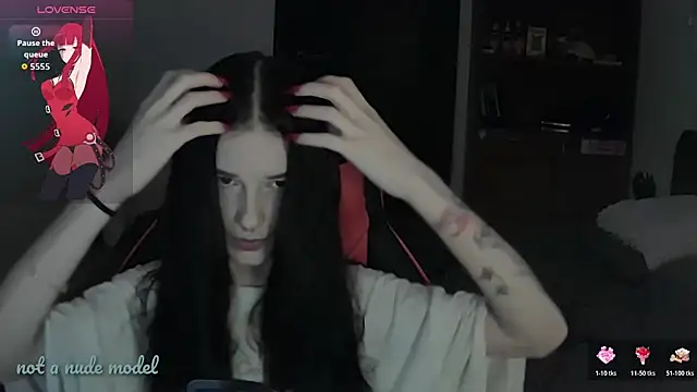 Snapshot of Miya_Dream_UKR chatting on 23, 11, 2025 Miya Dream UKR online show from 23, 11, 2025