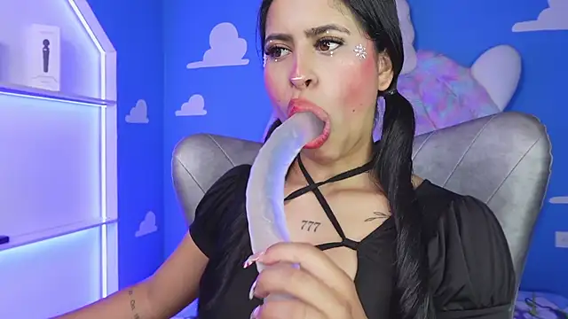 miss romyna online show from 23, 12, 2025