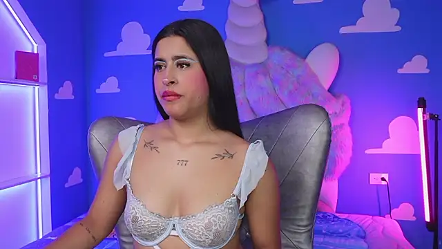 miss romyna online show from 4, 3, 2026