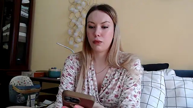 Scarlettford online show from 19, 2, 2025