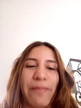 Snapshot of AnthonelaDuque chatting on 10, 3, 2025 AnthonelaDuque online show from 10, 3, 2025