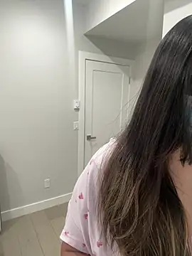 Snapshot of jAsMinE678 chatting on 8, 4, 2026 jAsMinE678 online show from 8, 4, 2026