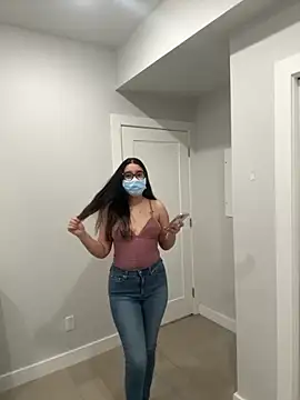 Snapshot of jAsMinE678 chatting on 10, 4, 2026 jAsMinE678 online show from 10, 4, 2026