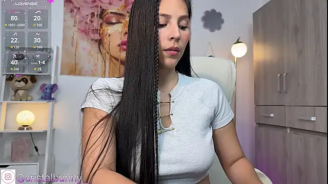 cristal bunny  online show from 9, 11, 2025