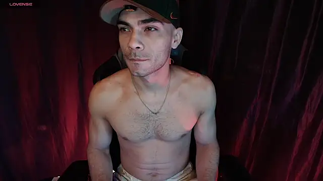 sexyboycolombi4 online show from 21, 12, 2025