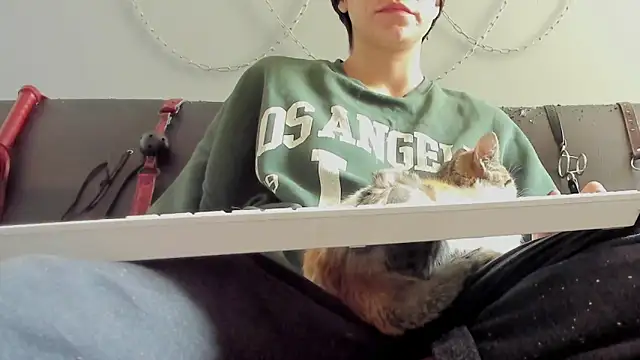 Snapshot of K_Intraven0us chatting on 12, 9, 2025 K Intraven0us online show from 12, 9, 2025