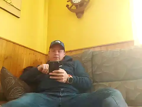 Snapshot of Jose_HotLatino chatting on 31, 3, 2026 Jose HotLatino online show from 31, 3, 2026