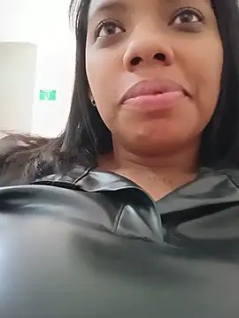 Snapshot of lia_mariana chatting on 18, 7, 2026 lia mariana online show from 18, 7, 2026