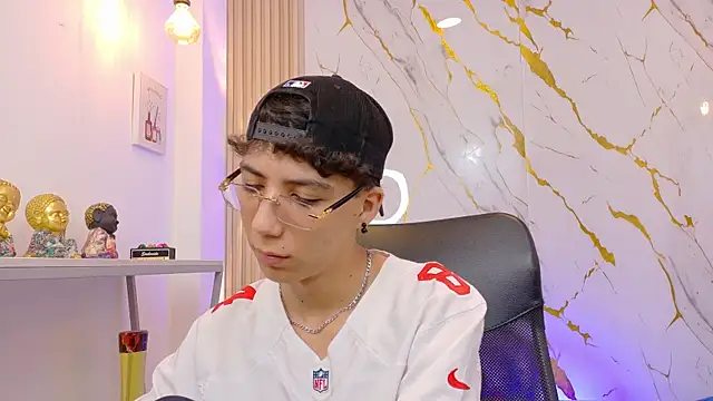 Snapshot of Nikolay_Gregori chatting on 16, 6, 2026 Nikolay Gregori online show from 16, 6, 2026