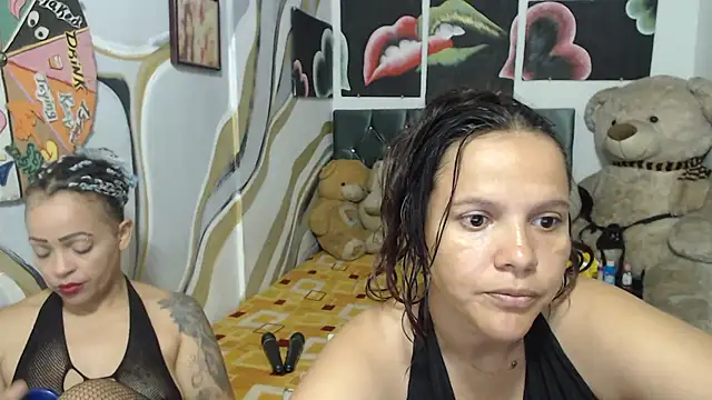 Snapshot of manzanahot9 chatting on 4, 12, 2025 manzanahot9 online show from 4, 12, 2025