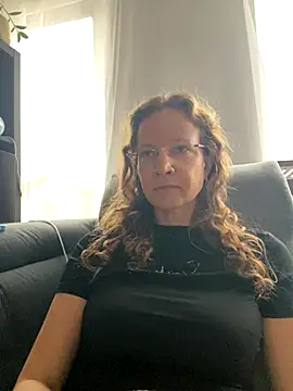 Snapshot of AnnikaRose chatting on 27, 10, 2025 AnnikaRose online show from 27, 10, 2025