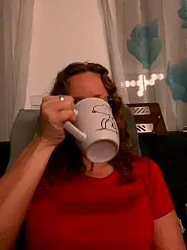 Snapshot of AnnikaRose chatting on 6, 11, 2025 AnnikaRose online show from 6, 11, 2025